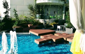 Read more about the article Things to Consider Before Building a Deck In The Backyard